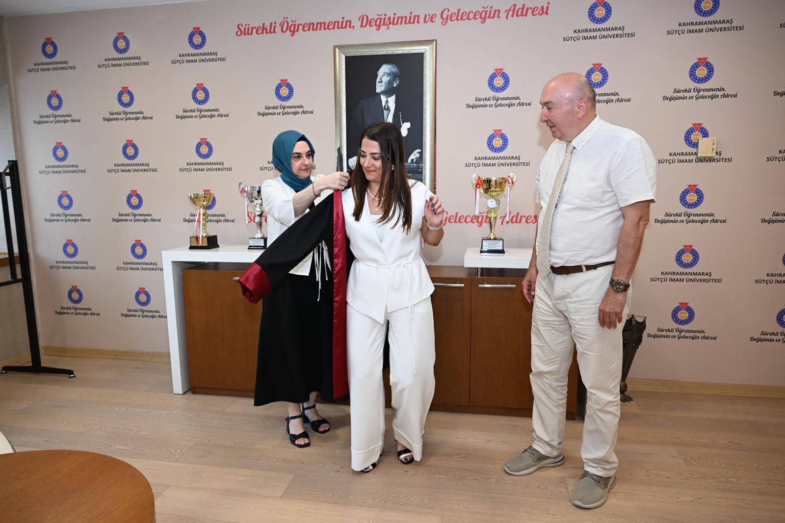 BÖLÜM BAŞKANIMIZ HATİCE ADIGÜZEL TAT DOÇENTLİK KADROSUNA ATANDI